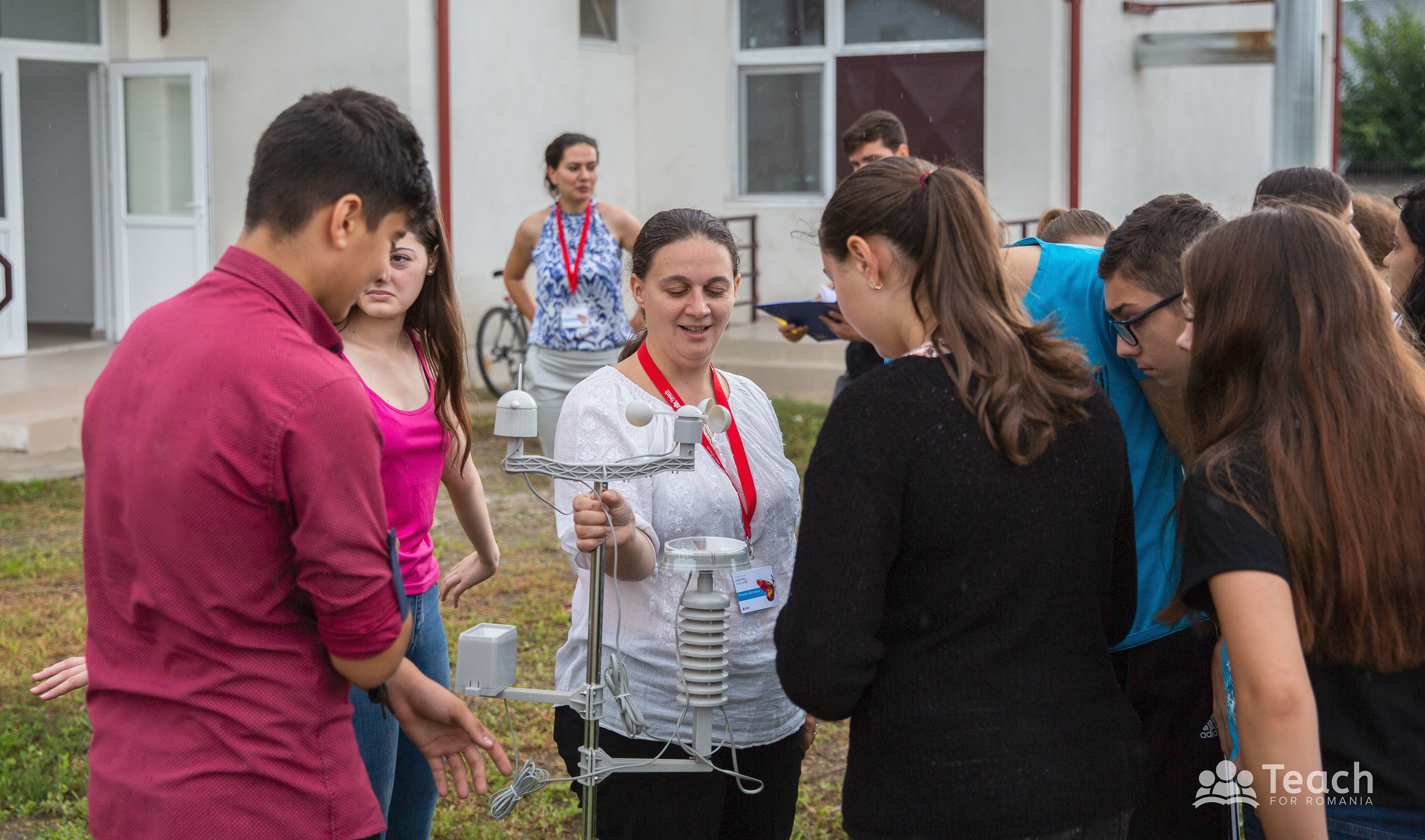 Preview image for the video "Mihaela Bucsa: Teach For Romania".